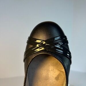 Life‎ Stride Aliza black Ballet Flats Comfort Dress Shoes Size 6.5 M